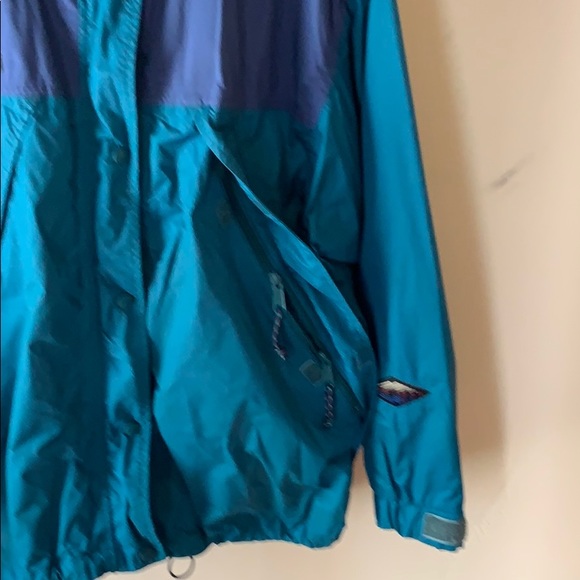 Columbia / Omni Tech Jacket - Picture 3 of 7